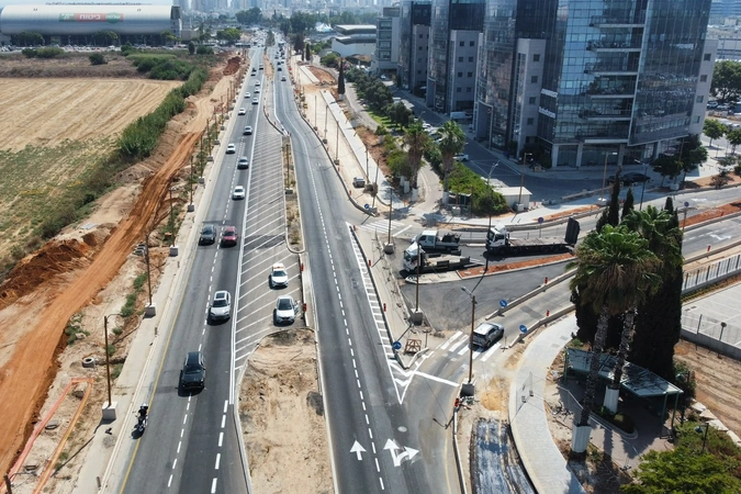 נתיבים מסומנים ודרכי גישה באזור אם המושבות